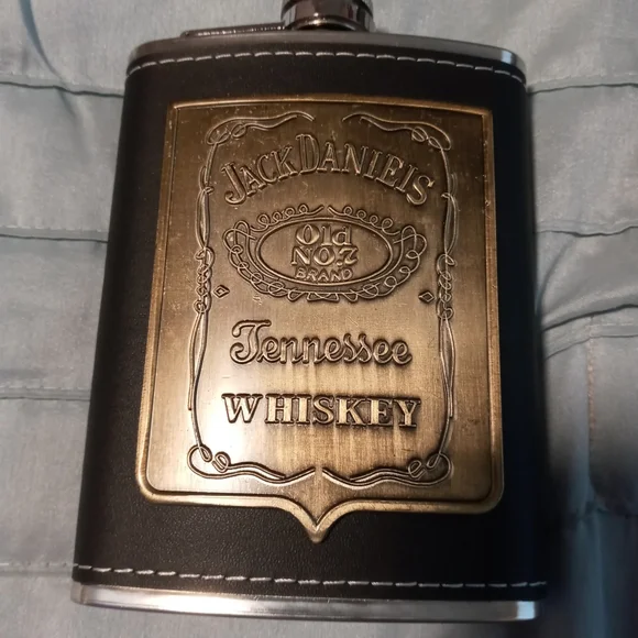 Jack Daniels flask - Picture 1 of 2